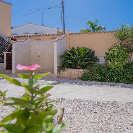Villa Sajonara Elvira Fontane Bianche Buitenkant foto