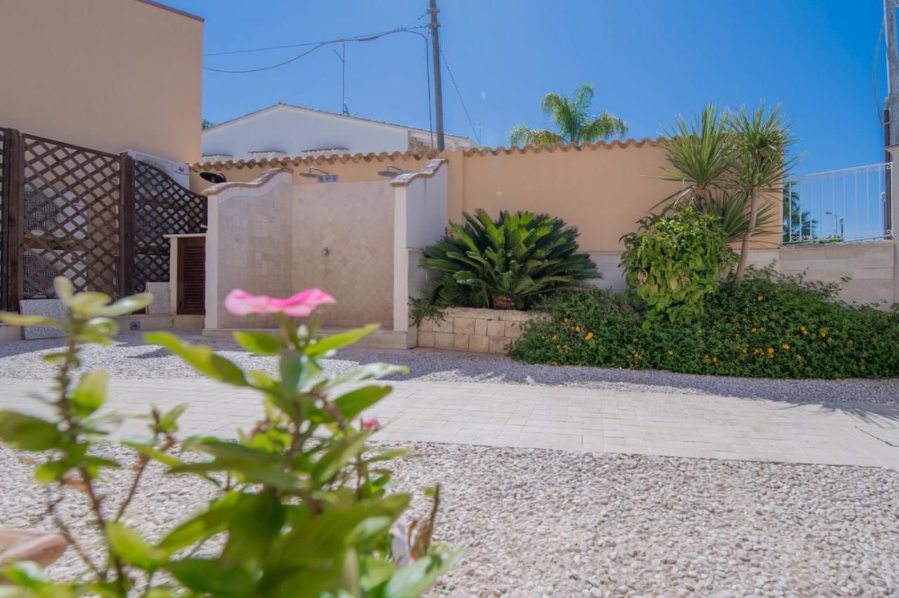 Villa Sajonara Elvira Fontane Bianche Buitenkant foto